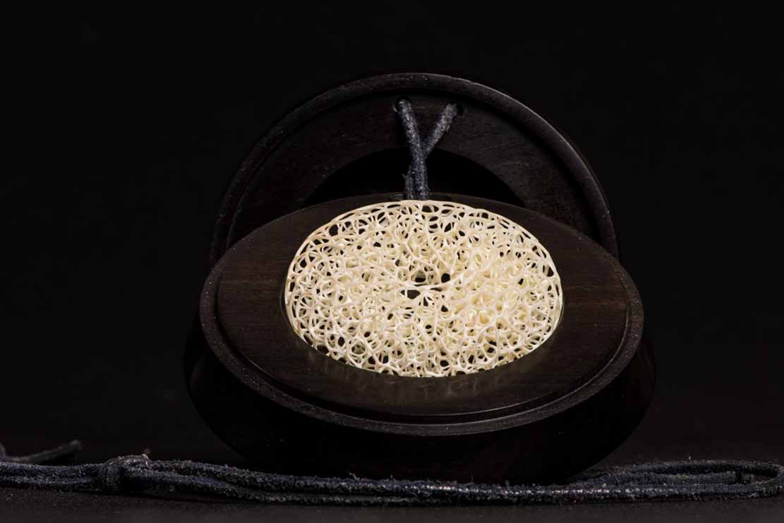 LIZARD ON SNAILHOUSE, Eidechse, Schneckenhaus, Cornel, Schneider, Boxwood, Buchsbaum,&nbsp; jpeg, jpg, scuplture, Schnitzerei, Carving, okimono