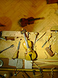 Violin Workshop, Geigen, Werkstatt, miniature, 1:21,Cornel, Schneider, Boxwood, Buchsbaum,  jpeg, jpg, scuplture, Schnitzerei, Carving, Modell, 
