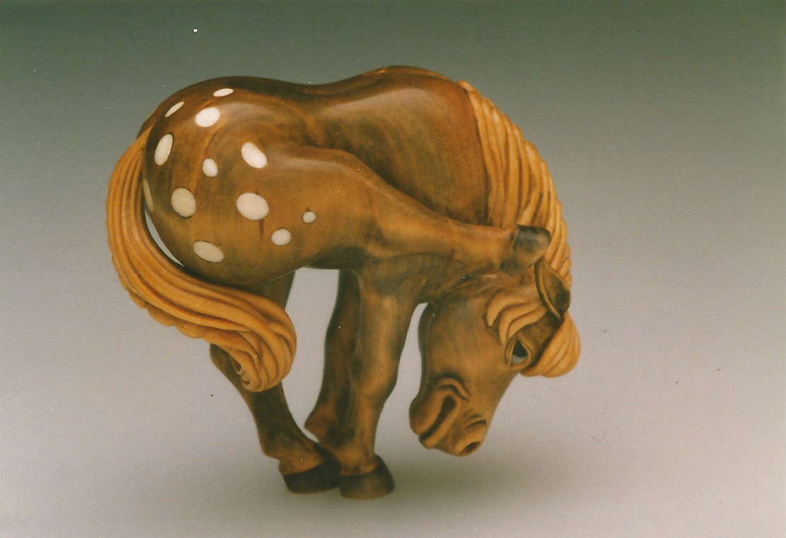 Jolly Jumper, Horse, Pferd, Cornel, Schneider, Boxwood, Buchsbaum, Bone, Knochen, jpeg, jpg, scuplture, Schnitzerei, Carving, netsuke
